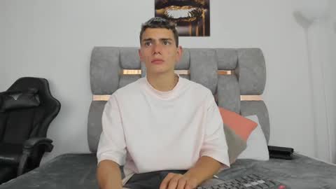 athlass_ online show from January 2025 09:43:01 PM