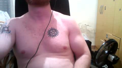 Snapshot of athleticboyy chatting on July 2026 07:45:02 AM Paul Van online show from July 2026 07:45:02 AM