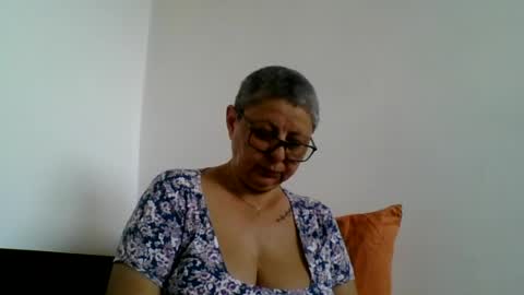 Snapshot of atikaarea chatting on June 2026 10:57:02 AM atikaarea online show from June 2026 10:57:02 AM