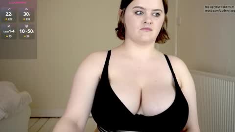 Audrey Jacq online show from November 2025 03:23:02 PM