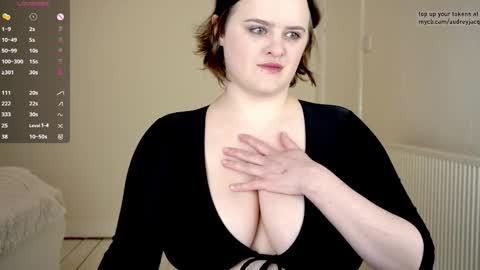 Audrey Jacq online show from February 2026 04:12:02 PM