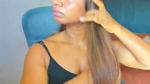 Audry online show from December 2025 02:35:01 PM