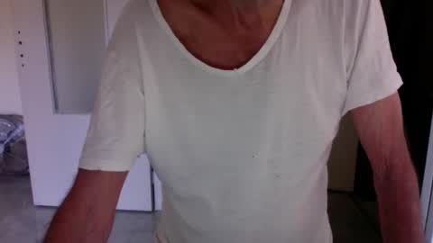 auguste688483 online show from January 2026 09:56:01 AM