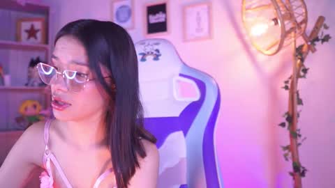 aura_rouss online show from January 2026 02:16:01 AM