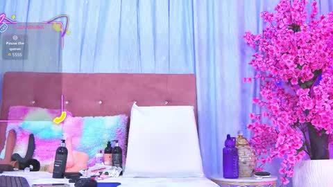 Snapshot of auraross chatting on January 2026 07:08:02 PM Aura online show from January 2026 07:08:02 PM