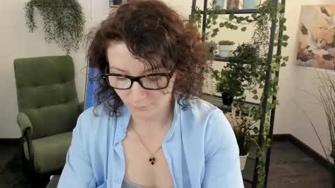 Aurelia online show from May 2026 01:35:02 AM