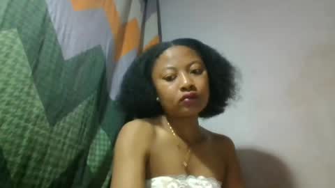 Snapshot of aurelie08 chatting on June 2026 01:21:01 AM aurelie08 online show from June 2026 01:21:01 AM