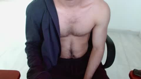 Snapshot of aureliv1 chatting on April 2026 10:16:01 PM Aureliano online show from April 2026 10:16:01 PM