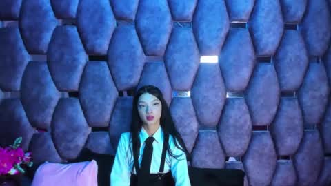 aurora online show from September 2025 06:19:02 PM