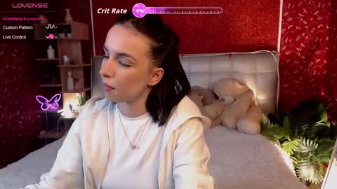 Snapshot of aurora_aksness chatting on February 2026 06:06:02 PM Aurora online show from February 2026 06:06:02 PM