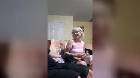 Snapshot of aurora_and_draven chatting on July 2026 01:52:01 AM aurora_and_draven online show from July 2026 01:52:01 AM