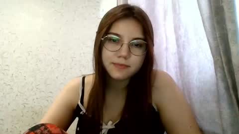 Snapshot of aurora_breeze chatting on July 2026 11:56:01 AM Kiara Xanthe online show from July 2026 11:56:01 AM