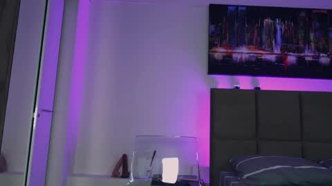 Snapshot of aurora_cherry chatting on May 2026 12:56:02 PM Aurora online show from May 2026 12:56:02 PM