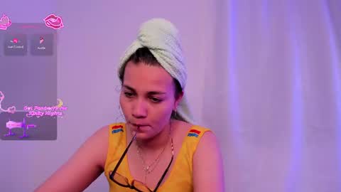 Snapshot of aurora_divine chatting on July 2026 08:46:02 PM aurora_divine online show from July 2026 08:46:02 PM