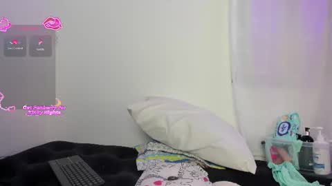 Snapshot of aurora_divine chatting on July 2026 10:45:01 PM aurora_divine online show from July 2026 10:45:01 PM