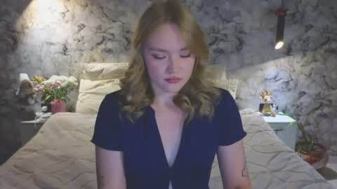 Snapshot of aurora_golden chatting on July 2026 08:39:02 AM Kate online show from July 2026 08:39:02 AM