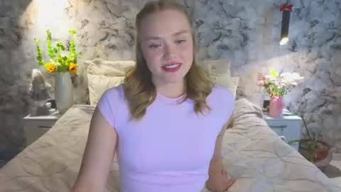 Snapshot of aurora_golden chatting on July 2026 11:16:02 AM Kate online show from July 2026 11:16:02 AM