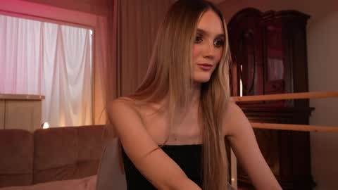 Aurora online show from March 2026 07:20:02 AM