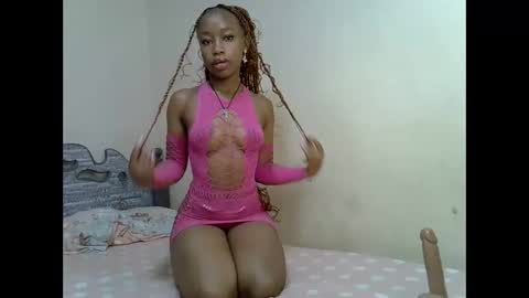 Aurora online show from November 2025 09:05:02 PM