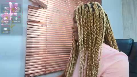 Ariana online show from September 2025 07:51:02 PM