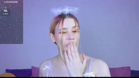 Aurora online show from October 2025 11:17:02 PM