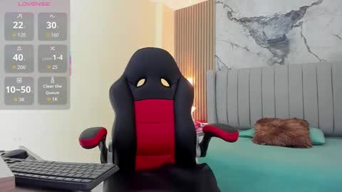 auroramartin2 online show from November 2025 07:48:02 PM