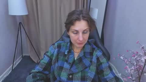 Aurora online show from November 2025 03:45:02 PM