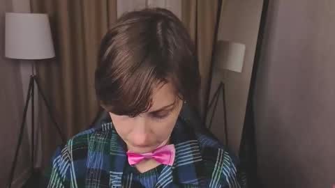 Aurora online show from November 2025 08:52:02 PM