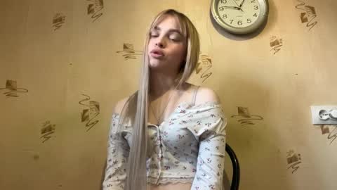 Katrina  online show from April 2026 03:09:01 PM