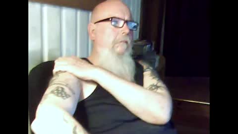 Snapshot of aussie44 chatting on May 2026 06:54:01 AM aussie4inch online show from May 2026 06:54:01 AM