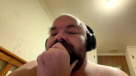 Snapshot of aussie_big_fella chatting on July 2026 01:26:01 PM Aaron Matthews online show from July 2026 01:26:01 PM