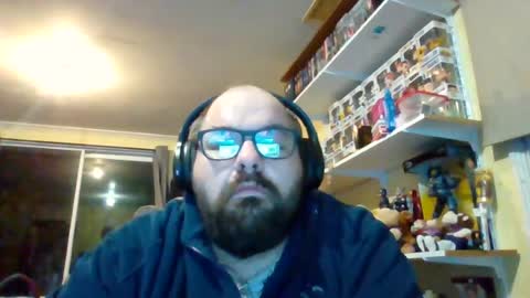 Snapshot of aussie_big_fella chatting on July 2026 01:42:01 PM Aaron Matthews online show from July 2026 01:42:01 PM