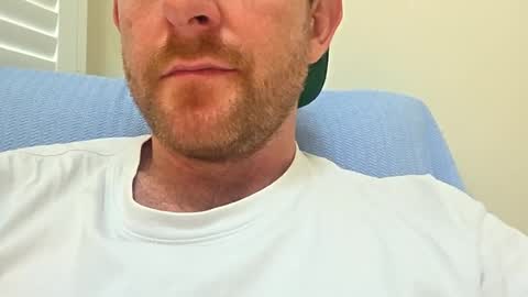 Snapshot of aussie_dadbod6969 chatting on June 2026 12:32:02 AM aussie_dadbod6969 online show from June 2026 12:32:02 AM