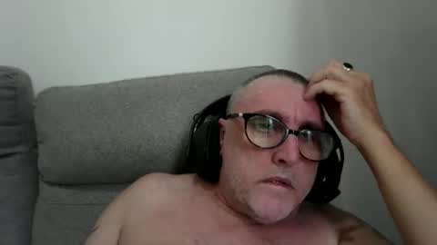 aussie_ozzie online show from May 2026 03:24:01 AM