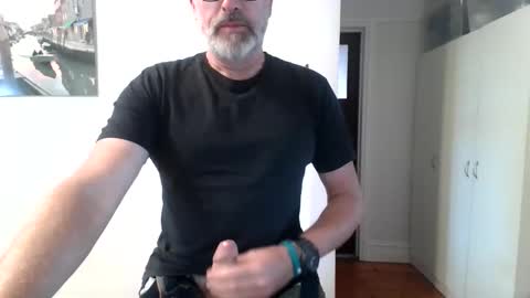 Snapshot of aussiemaninmelbourne chatting on May 2026 02:39:01 AM aussiemaninmelbourne online show from May 2026 02:39:01 AM