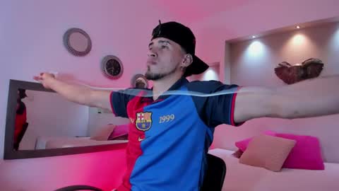 AUSTIN  online show from February 2025 02:00:02 PM