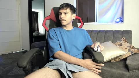 Snapshot of austin_falcon chatting on January 2025 07:15:01 PM Austin online show from January 2025 07:15:01 PM