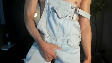 Austin  online show from April 2026 07:52:02 PM