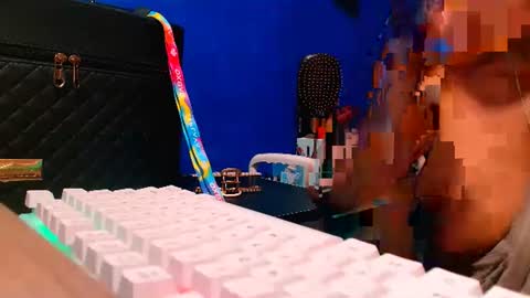 Ava online show from January 2025 10:08:01 AM