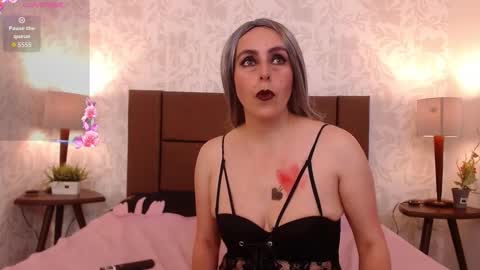 Ava  online show from October 2025 08:21:02 PM