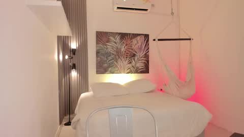 Avalon online show from November 2025 07:46:02 PM