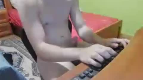 Avarageeuropeguy online show from July 2026 03:15:01 PM