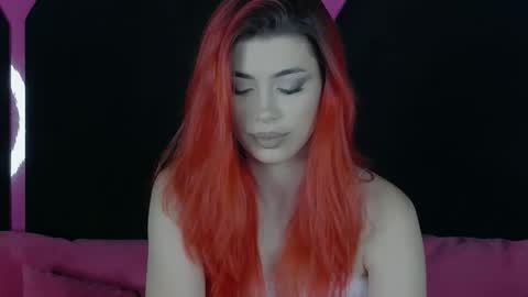 Ava Reina online show from October 2025 05:46:01 PM