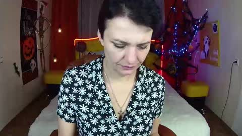 Snapshot of avasaturnian chatting on October 2025 12:38:01 PM avasaturnian online show from October 2025 12:38:01 PM