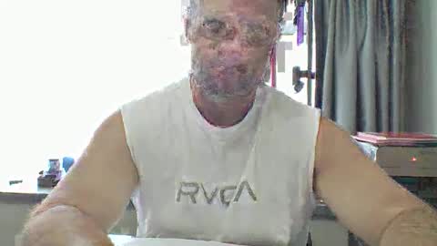 Snapshot of averagejoe2025 chatting on May 2026 02:31:01 AM averagejoe2025 online show from May 2026 02:31:01 AM