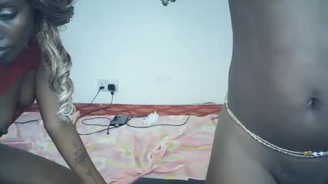 Snapshot of averrine chatting on April 2026 09:23:01 PM averrine online show from April 2026 09:23:01 PM