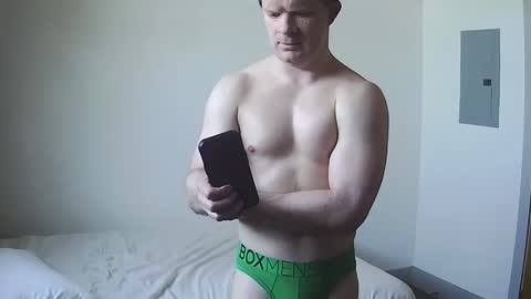 Avery online show from April 2026 09:30:01 PM