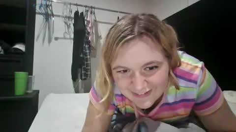 Snapshot of avery_doll21 chatting on June 2026 02:53:01 AM Avery Doll online show from June 2026 02:53:01 AM