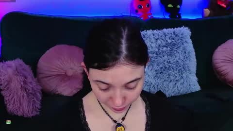 AveryWillow online show from April 2026 12:30:01 AM