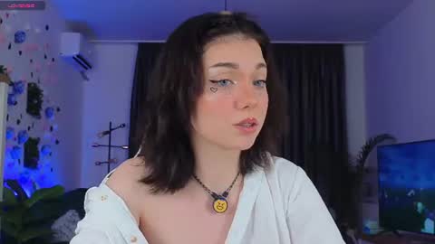 AveryWillow online show from July 2026 11:15:01 PM